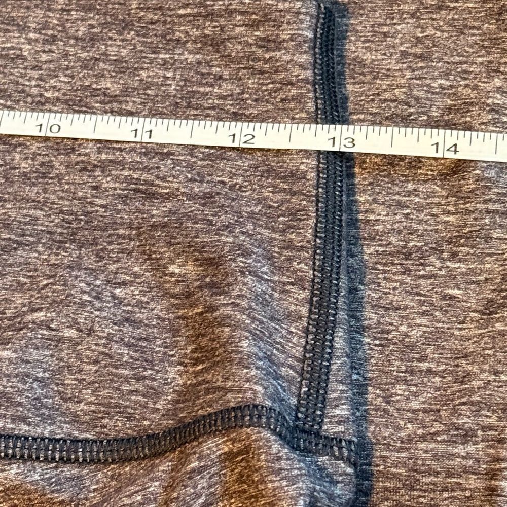 Lululemon fold over waist crops - Picture 5 of 6